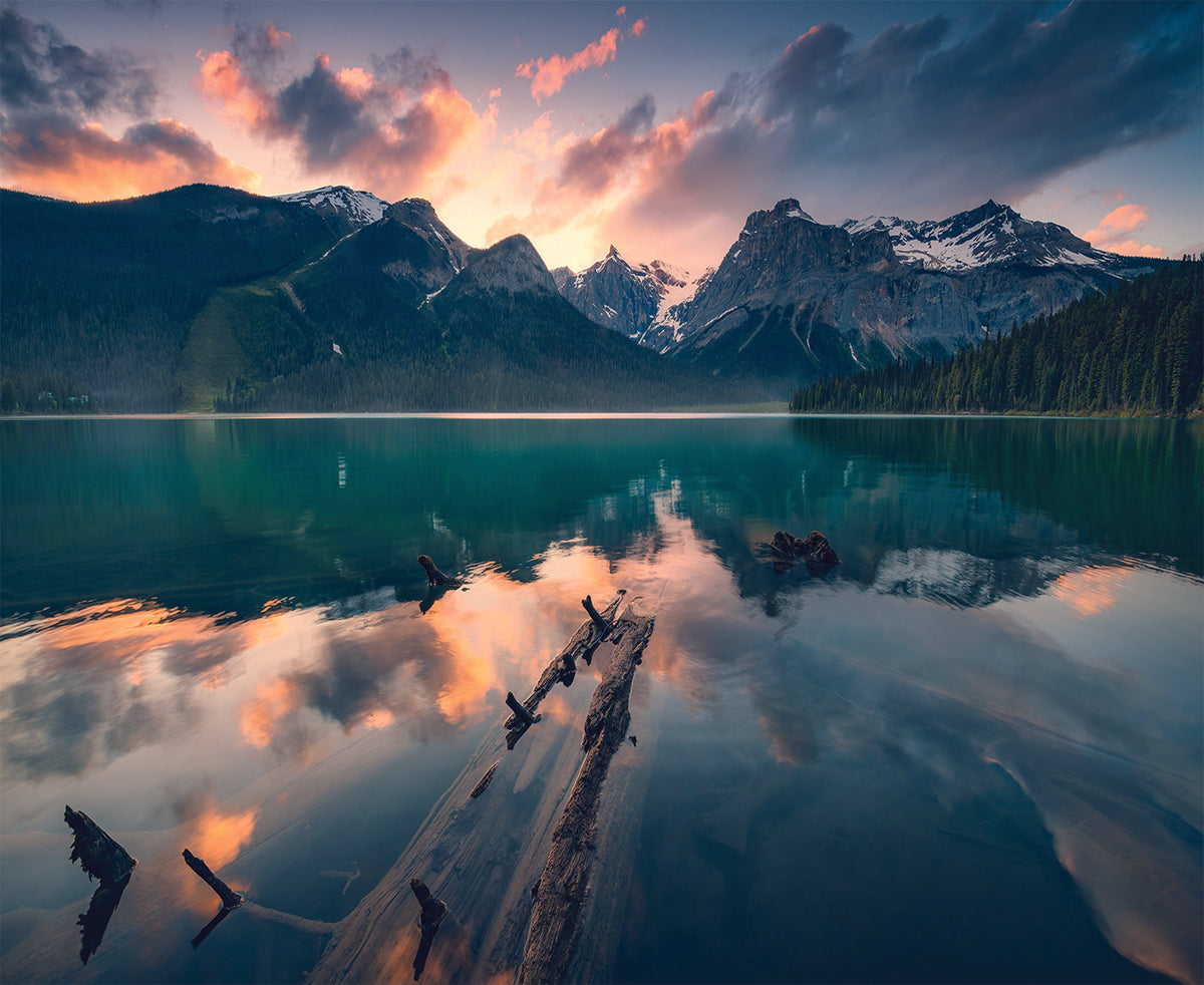 Fototapet Living Lake and Mountain